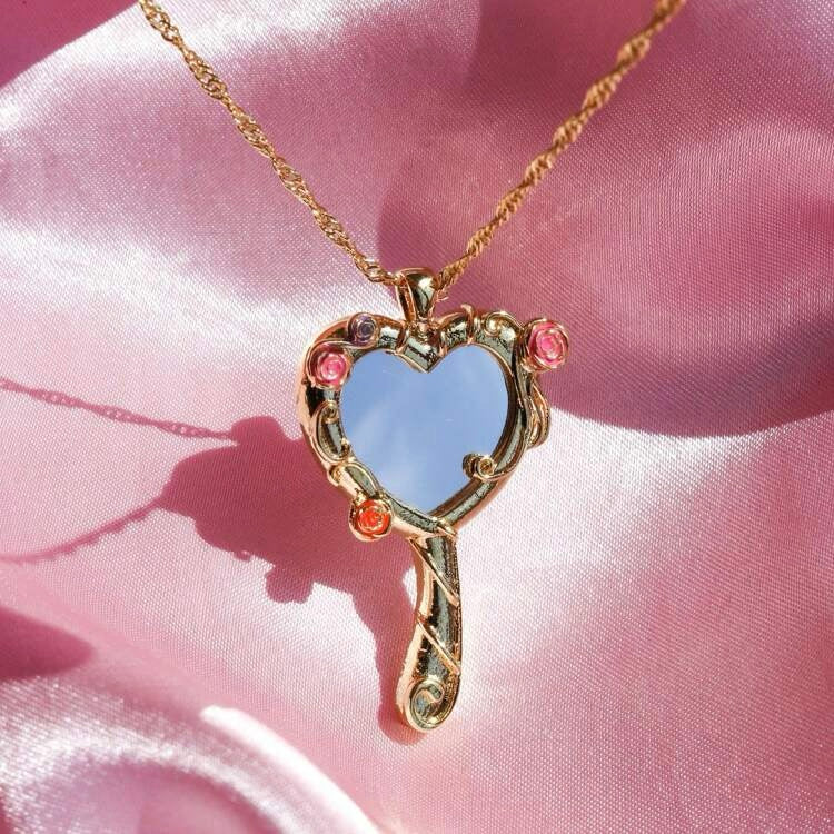 Handheld Heart Mirror Pendant Necklace